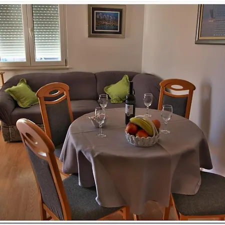 Apartment Apartman Sonja Makarska